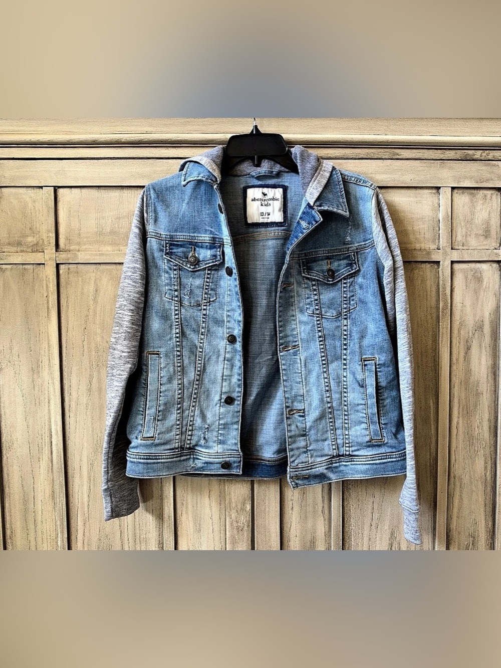 Abercrombie Kids Boy’s Denim Jean Jacket Gray Jersey Hoodie & Long Sleeves 13/14